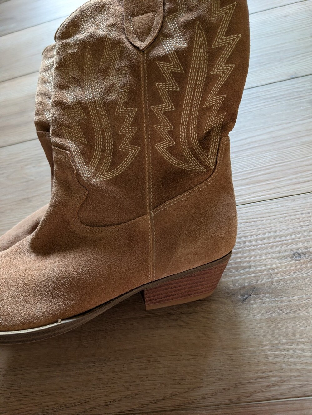 Marc Fisher Tan Suede Western Cowboy Boots - Picture 9 of 10